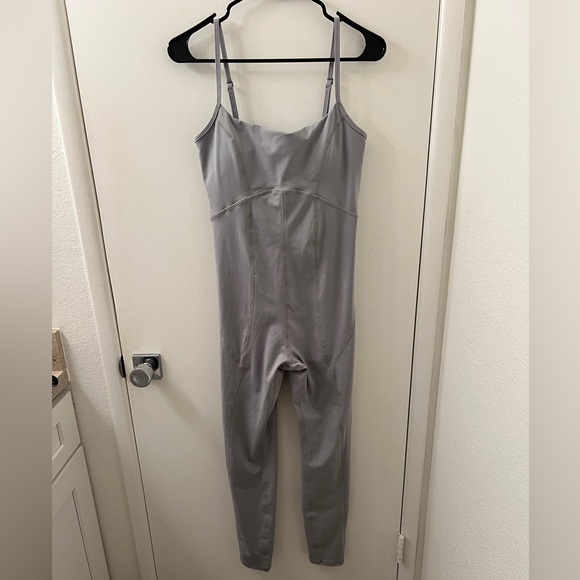 NWT! LSPACE Go the Distance Jumpsuit in Sage - Size L - Picture 5 of 9